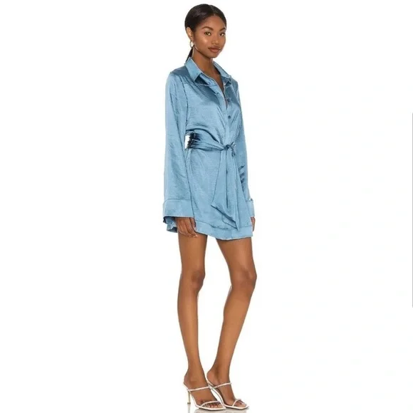 halter neck pleated mini dress Zone Planet | V-neck Halter Neck Backless Pleated Mini Dress